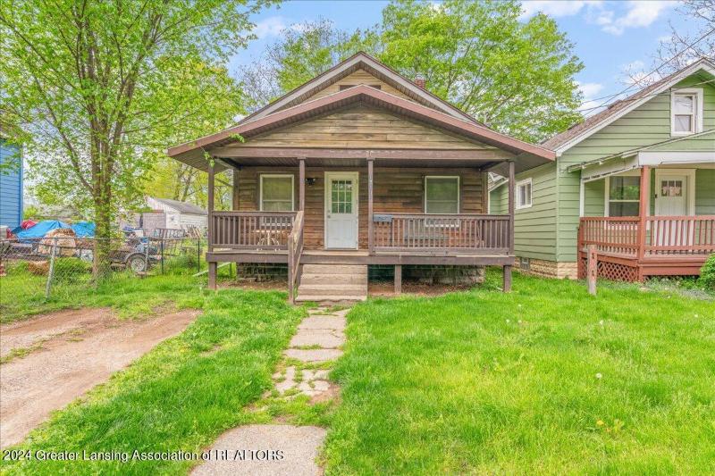 Listing Photo for 1711 New York Avenue
