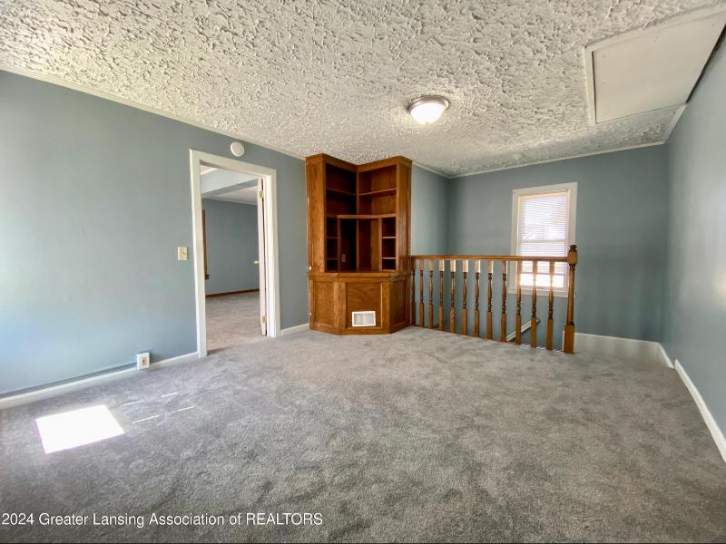 Listing Photo for 125 E Lincoln Street