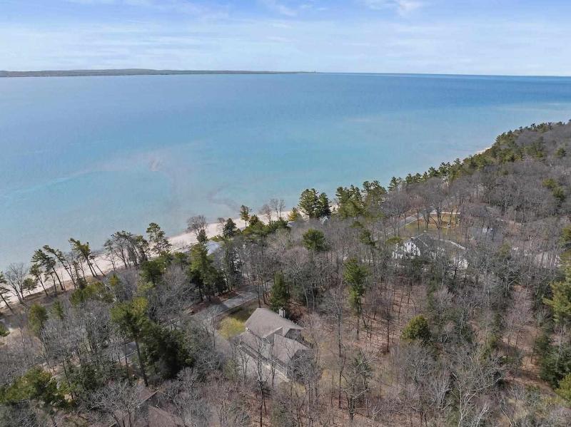 Listing Photo for 8175 S Lake Shore Drive