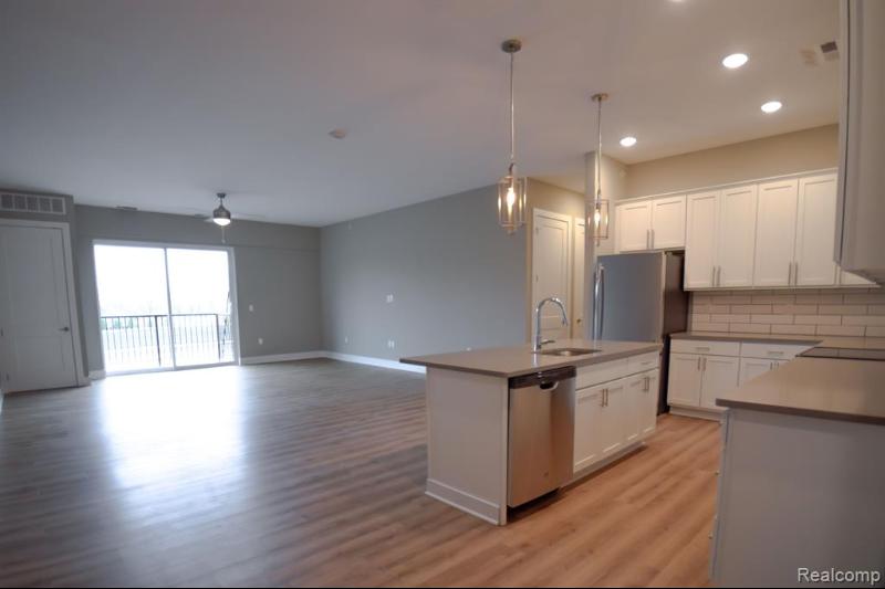 Listing Photo for 1401 S Rochester Road UNIT #103