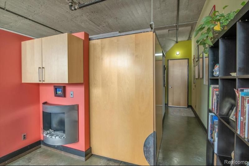 Listing Photo for 460 W Canfield Street UNIT # 104