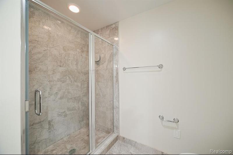 Listing Photo for 1135 Shelby Street 2708