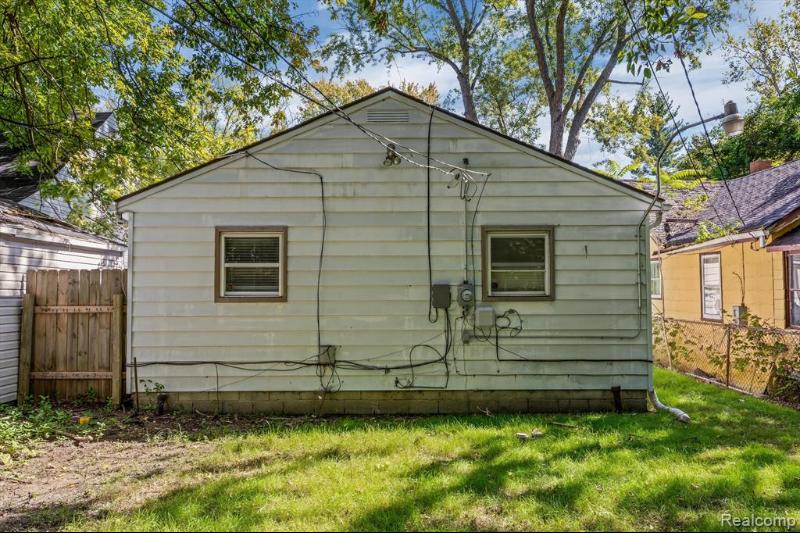 Listing Photo for 15491 Grayfield Street