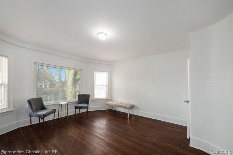 Listing Photo for 495 Chalmers Street