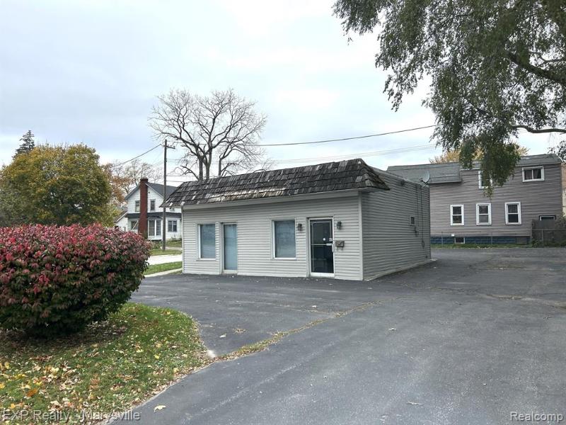 Listing Photo for 1133 Lapeer Avenue