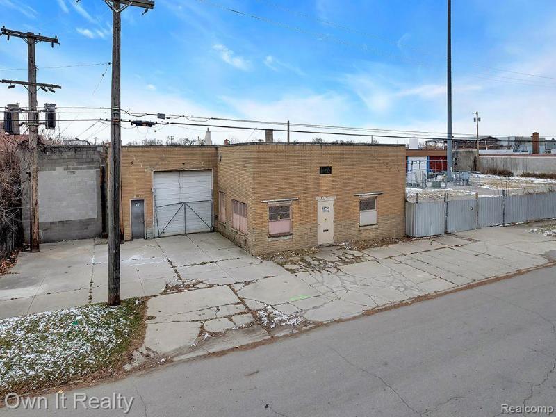 Listing Photo for 9174 Roselawn Street