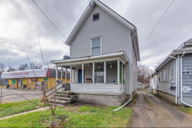 Listing Photo for 1215 N Grand River Avenue