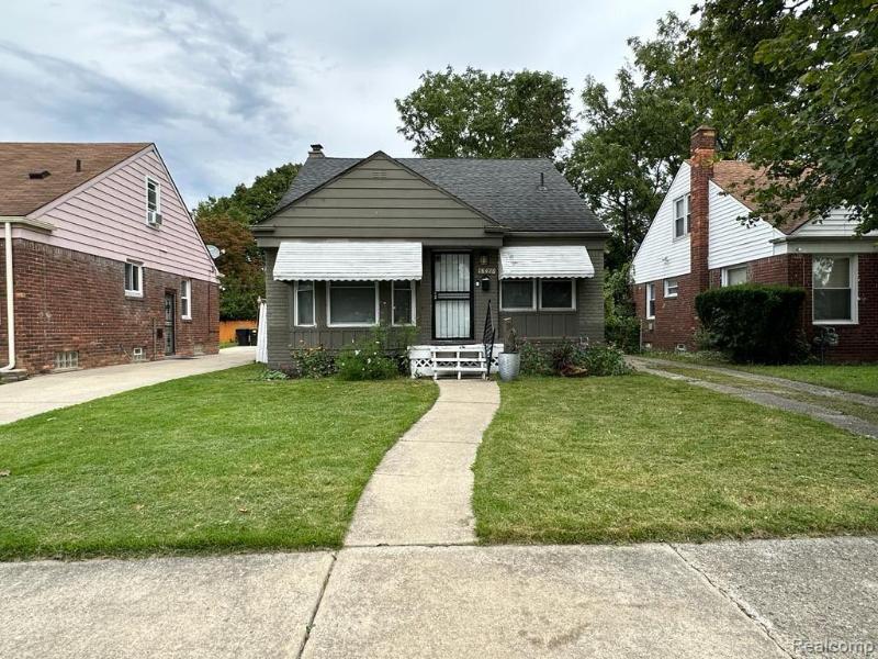 Listing Photo for 18476 Oakfield Street