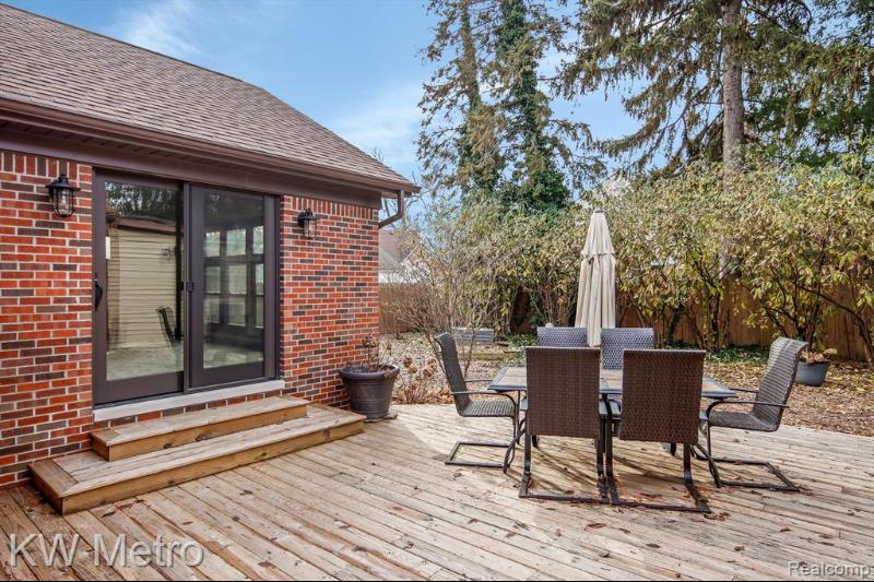 Listing Photo for 407 Touraine Road