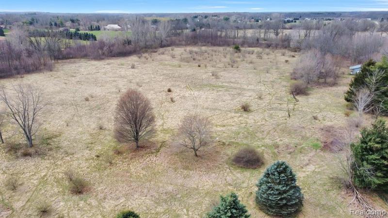 Listing Photo for 2960 S Lapeer Road