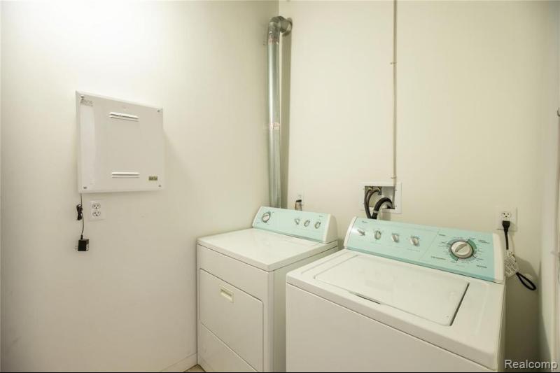 Listing Photo for 3670 Woodward Avenue 309