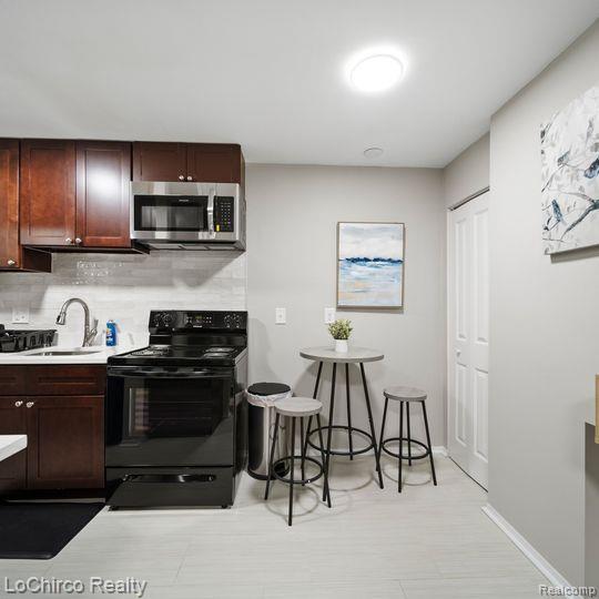 Listing Photo for 1670 E Woodward Heights Boulevard APT C6