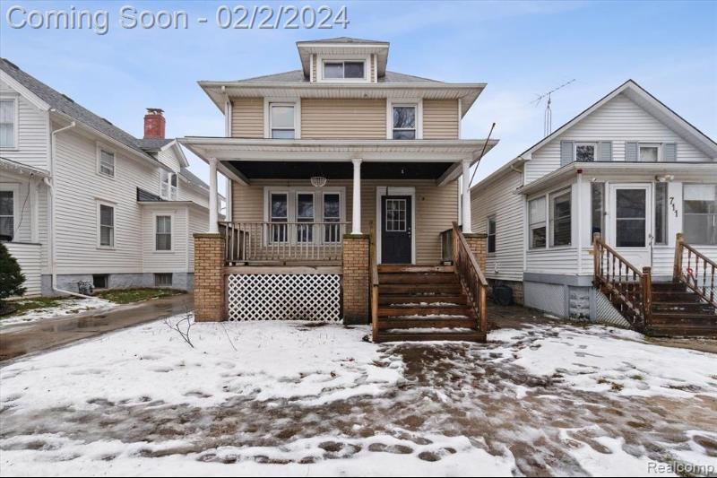 Listing Photo for 709 E 2nd Street