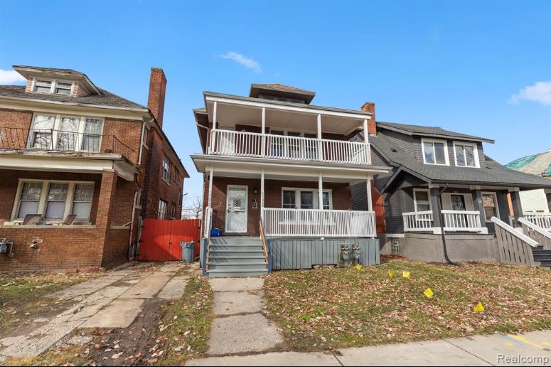 Listing Photo for 1188 Lawrence Street LOWER