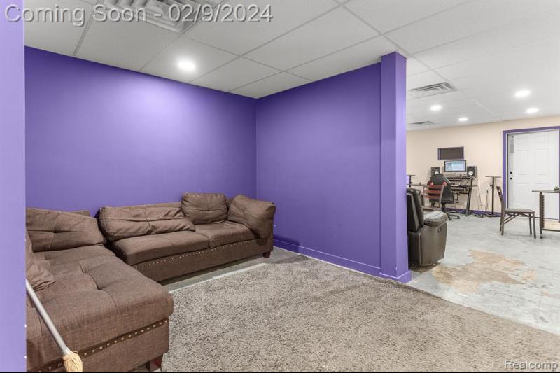 Listing Photo for 27306 Schoolcraft