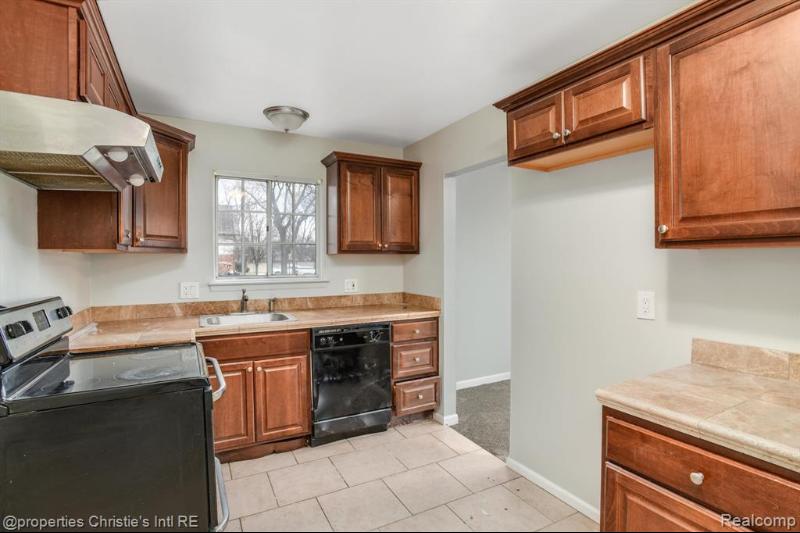 Listing Photo for 30248 Southfield Road 181