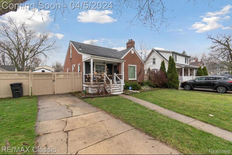 Listing Photo for 1439 Franklin Road