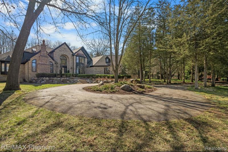Listing Photo for 1465 Oak Hollow Drive