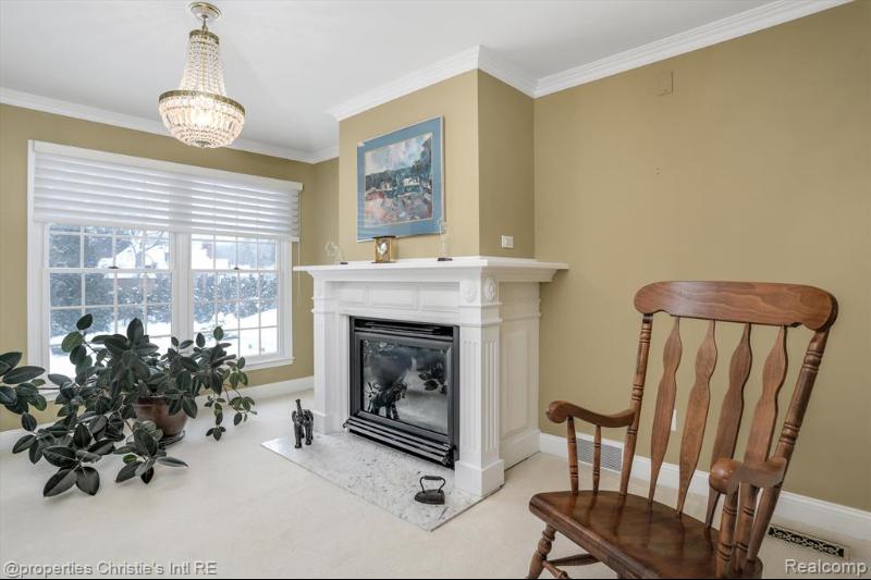 Listing Photo for 19221 Strathcona Drive