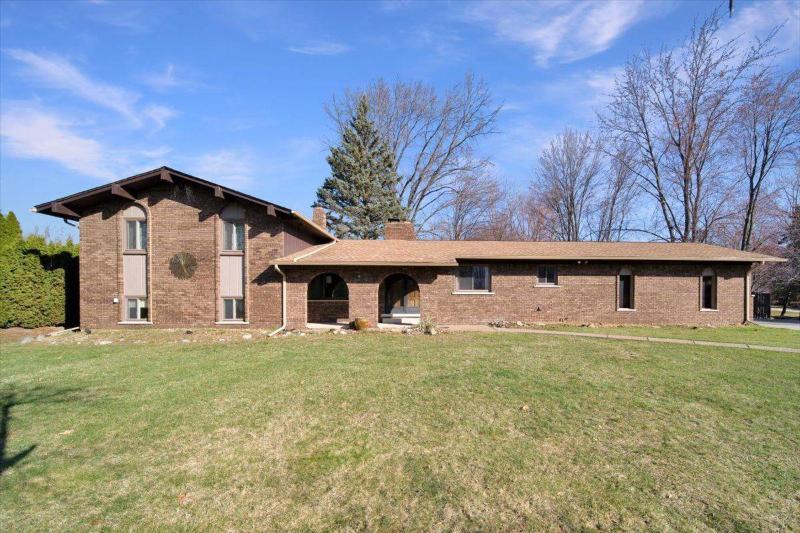 14315 24 Mile Road, Shelby Township