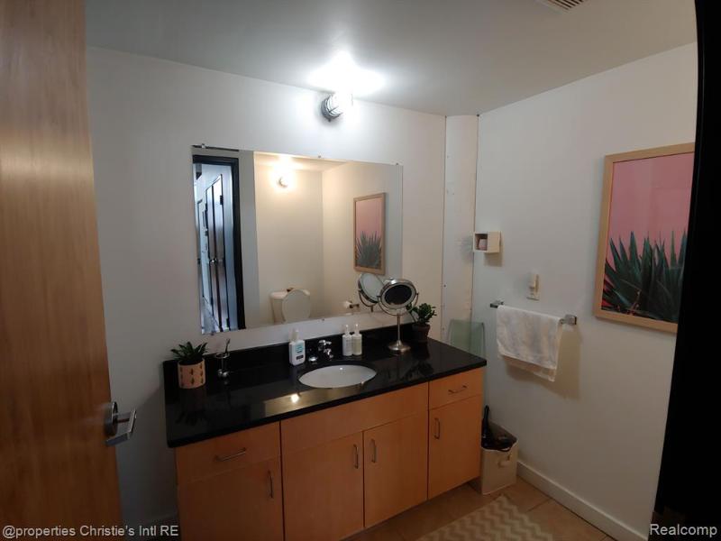 Listing Photo for 55 W Canfield St # 35 106