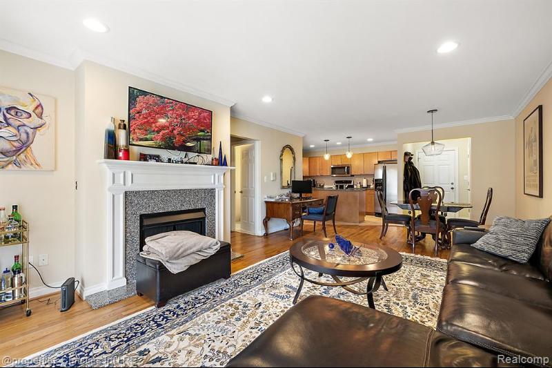 Listing Photo for 1115 N Old Woodward Avenue 51