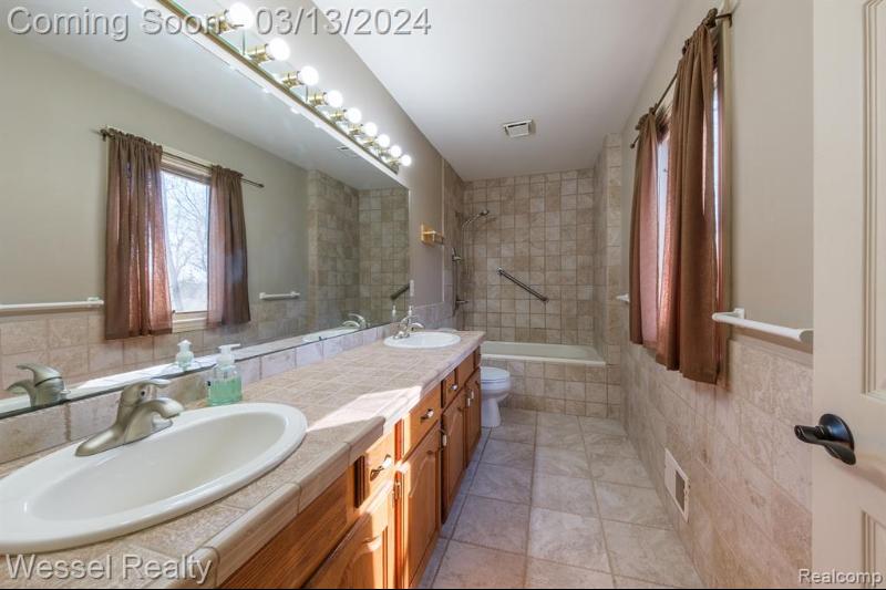 Listing Photo for 259 Brook Drive