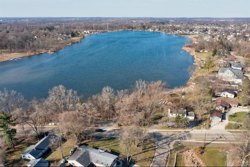 Listing Photo for 2585 Loon Lake Road