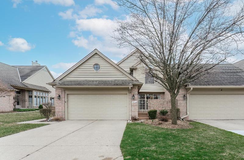 42728 Christina Drive, Sterling Heights