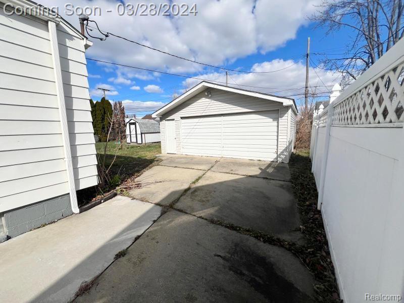 Listing Photo for 17125 Valade Street