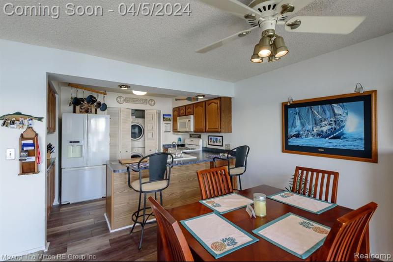 Listing Photo for 710 Cliffs Drive 305A