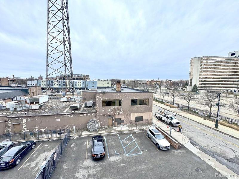 Listing Photo for 55 W Canfield Street 303
