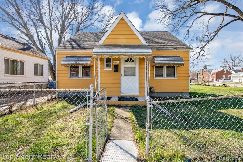 Listing Photo for 8412 Continental Avenue