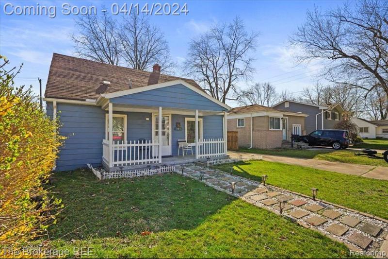Listing Photo for 5401 Weddell Street