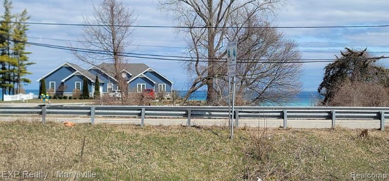 Listing Photo for 6515 Lakeshore Road