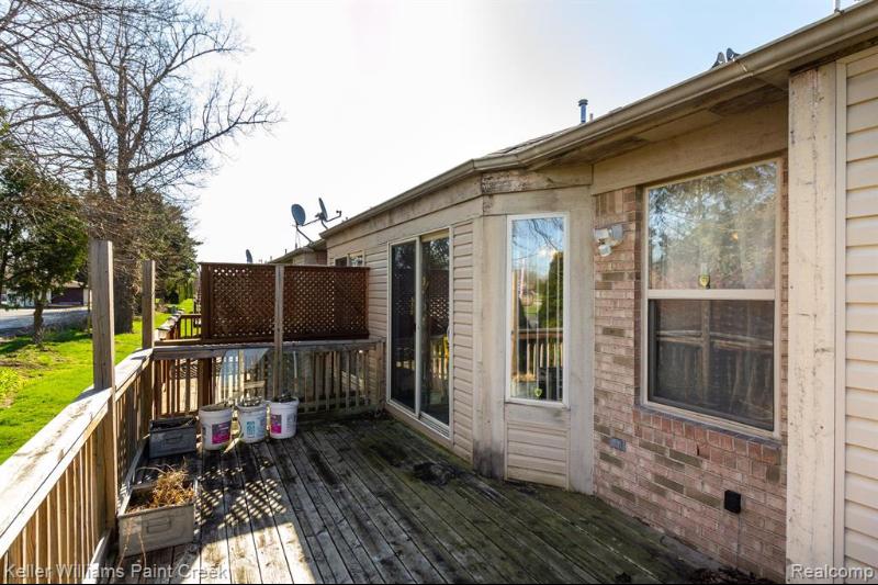 Listing Photo for 4027 Derray