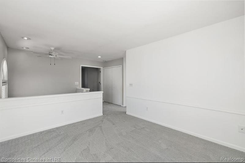 Listing Photo for 701 E Lincoln Street 9
