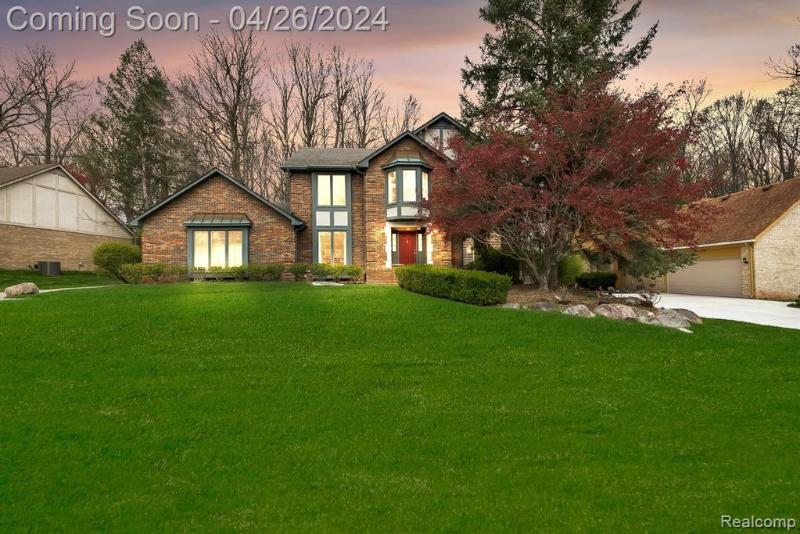 Listing Photo for 28918 Glenbrook Drive
