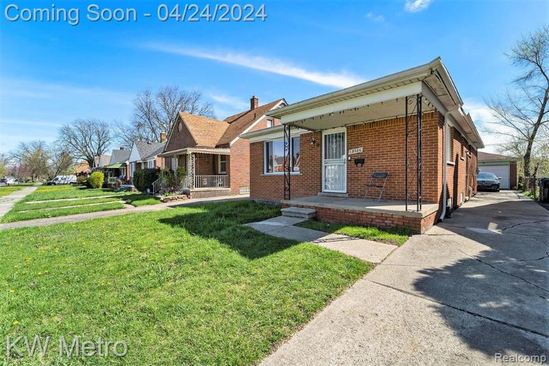 Listing Photo for 19380 Fairport Street