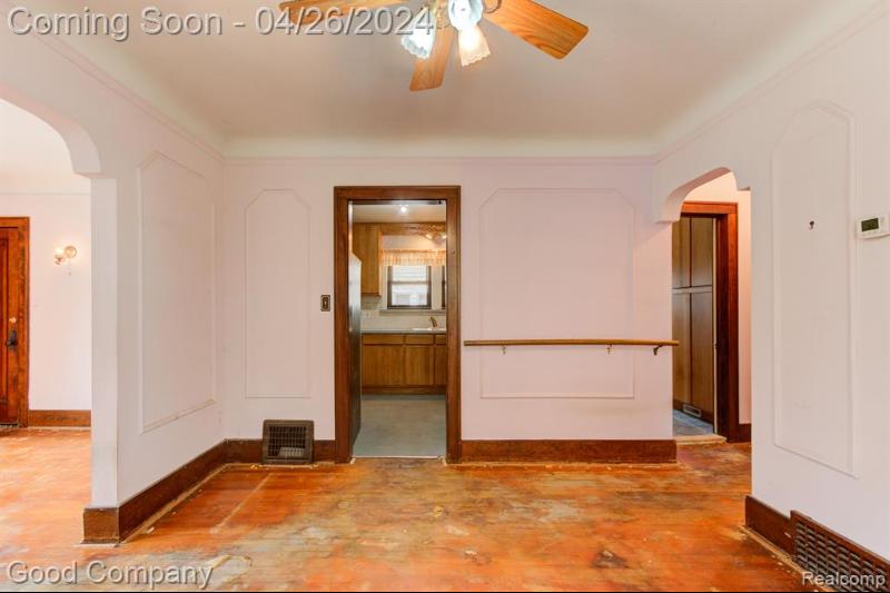 Listing Photo for 380 W Cambourne Street