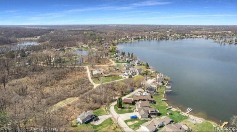 Listing Photo for 00016 Walnut Shores Drive