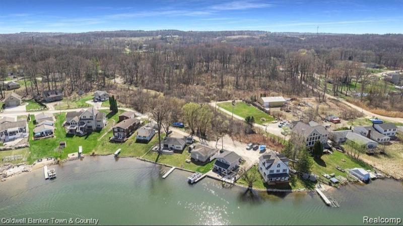 Listing Photo for 00016 Walnut Shores Drive