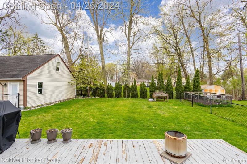 Listing Photo for 33817 Rhonswood Street