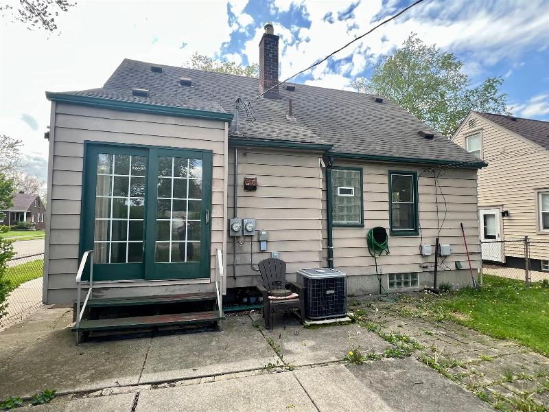 Listing Photo for 3855 Williams Street