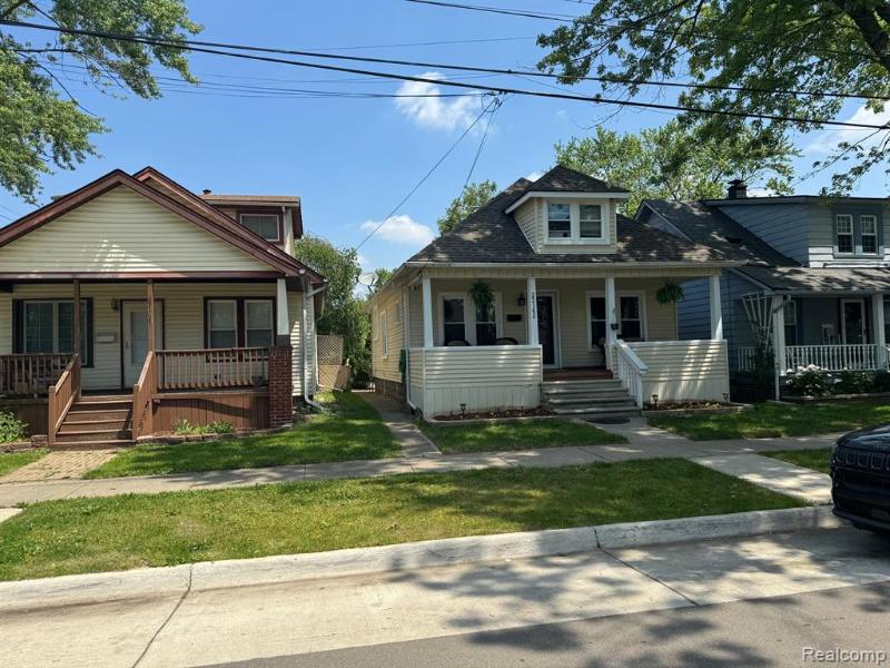 Listing Photo for 23162 Cleveland Street