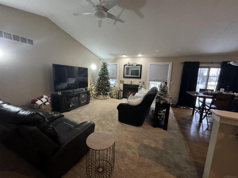 Listing Photo for 7105 Crosswinds