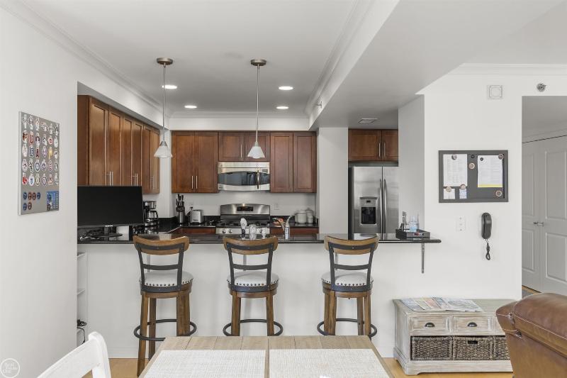 Listing Photo for 1135 Shelby Unit 2713 2713