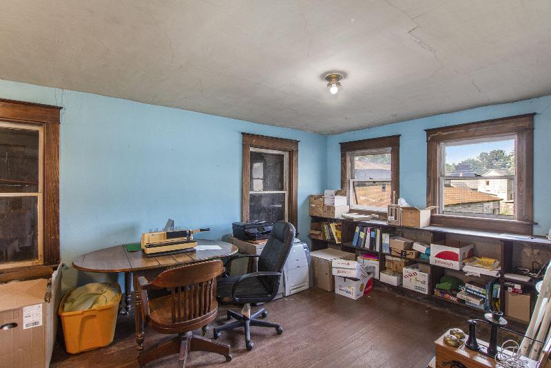 Listing Photo for 147 N Division Avenue