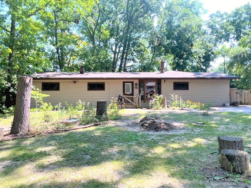 Listing Photo for 730 Dellwood Drive