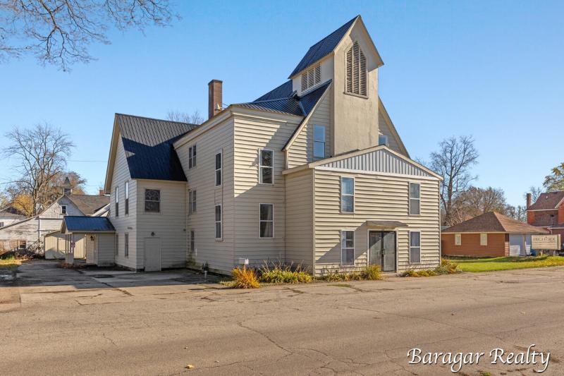 Listing Photo for 206 Maple Street
